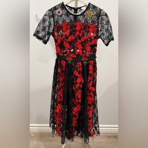 L’ATISTE black and red rose Mini laced dress size Small